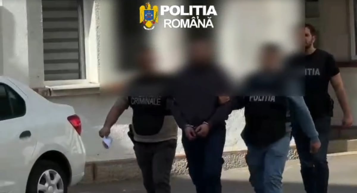 Polițiști Galați în acțiune în fața cazinoului