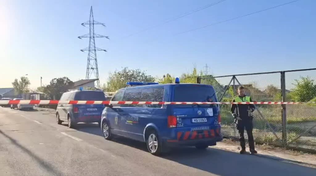 Echipaje de intervenție în zona prăbușirii dronei din Galați Echipaje de intervenție în zona prăbușirii dronei din Galați