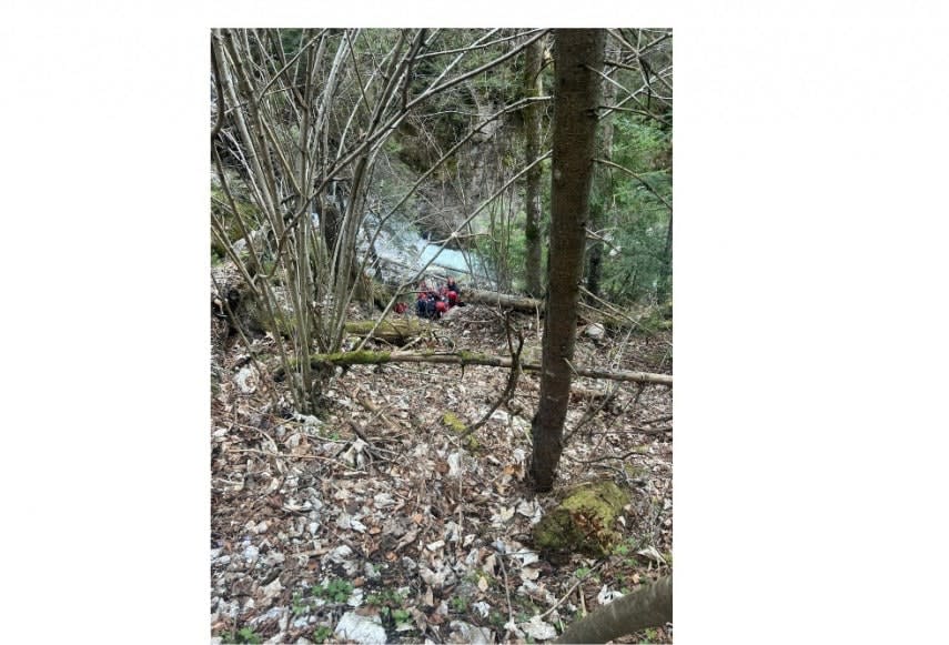 Echipaj de salvare în acțiune în zona Belvedere, Bicaz Chei Echipaj de salvare în acțiune în zona Belvedere, Bicaz Chei
