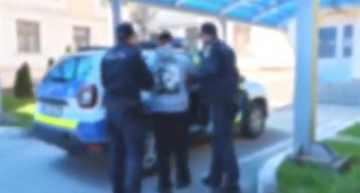 Trei tineri reținuți după agresiune în Băneasa, Constanța Trei tineri reținuți după agresiune în Băneasa, Constanța