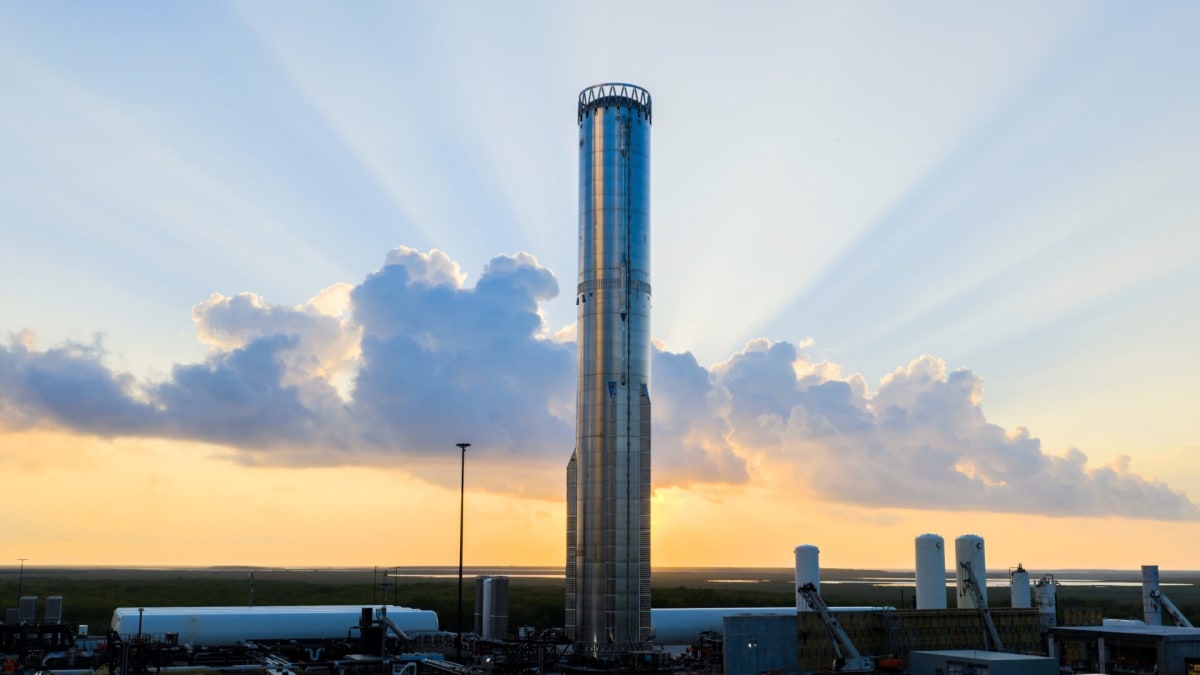 Rachetă Starship V3 în proces de lansare din Texas Rachetă Starship V3 în proces de lansare din Texas