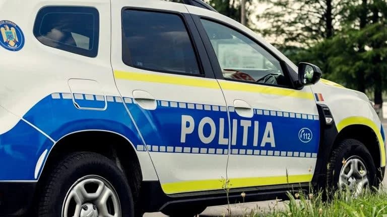 Procurorii din Tulcea au dispus arestarea preventivă pentru conducere fără permis și distrugere