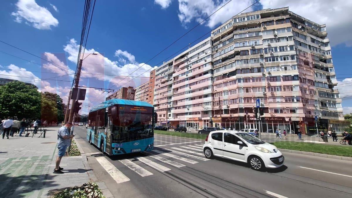 Trafic reluat pe strada Brăilei din Galați, autobuze înlocuiesc troleibuzele temporar