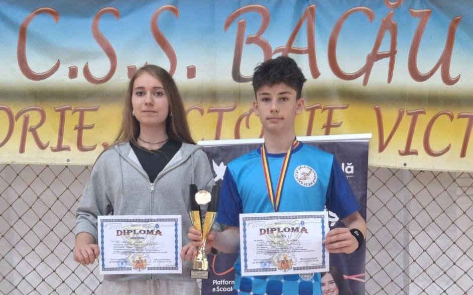 Ionuț Cristian Nistor și Sonya Stancu la finala națională de badminton