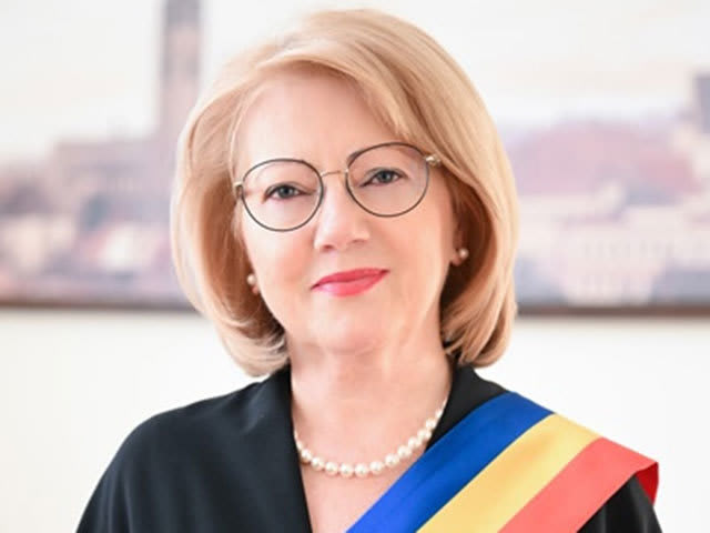 Constructori și muncitori în tunelul Robeşti, șantier autostradă Sibiu–Pitești, România Constructori și muncitori în tunelul Robeşti, șantier autostradă Sibiu–Pitești, România
