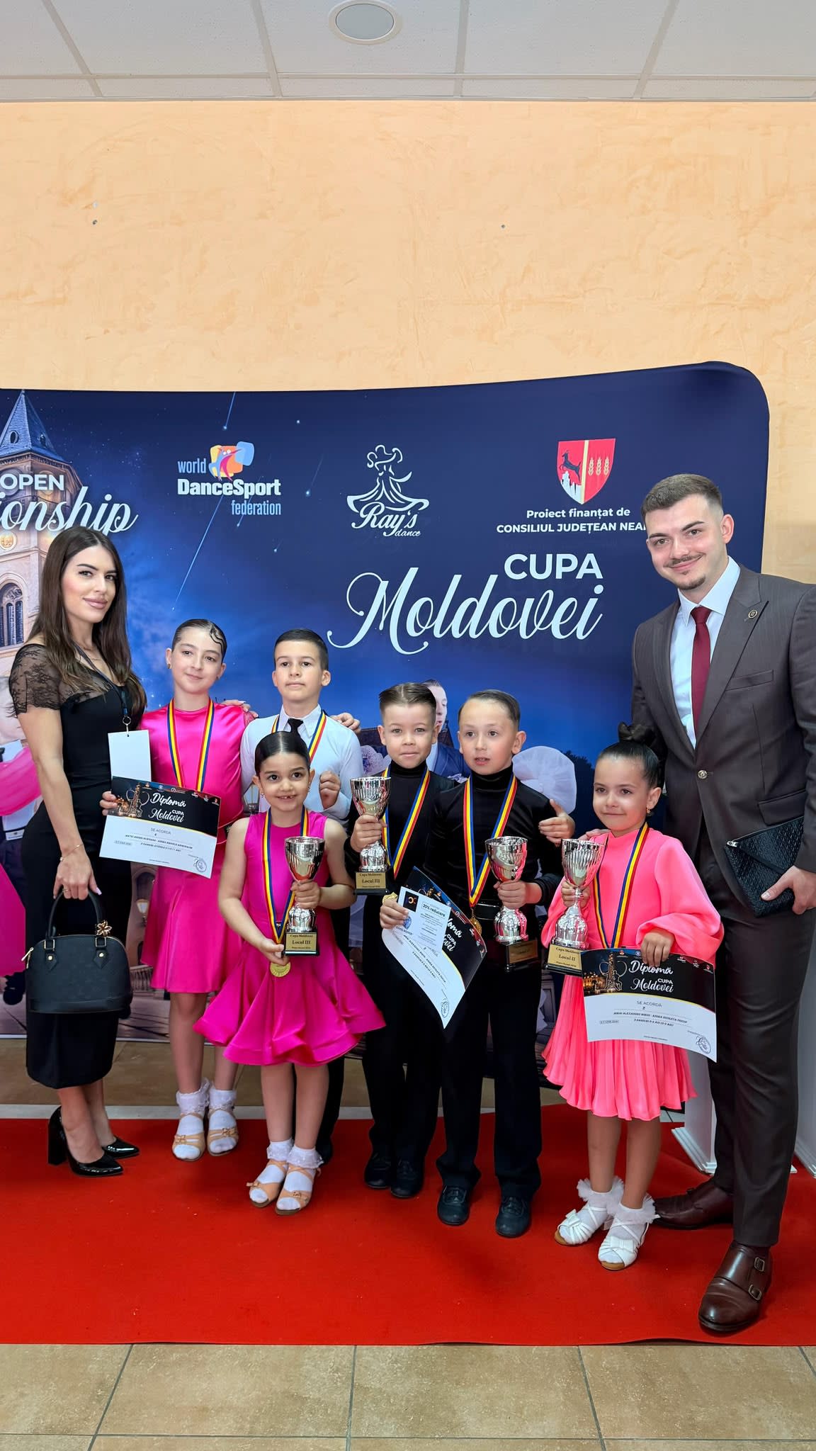 Sportivi dans sportiv Galați pe podium la Piatra Neamț Sportivi dans sportiv Galați pe podium la Piatra Neamț