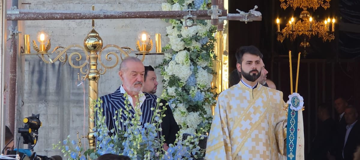 Despre omul din umbră care odihnește și are grijă de Gigi Becali în Pipera