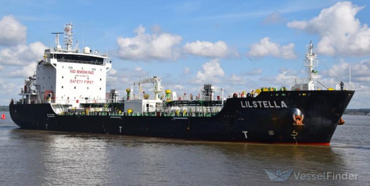 Navă cargo eşuată pe Canalul Sulina, intervenție de salvare