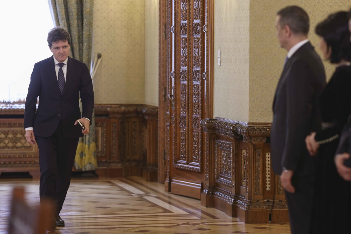 Președintele Nicușor Dan în timpul consultărilor de la Cotroceni