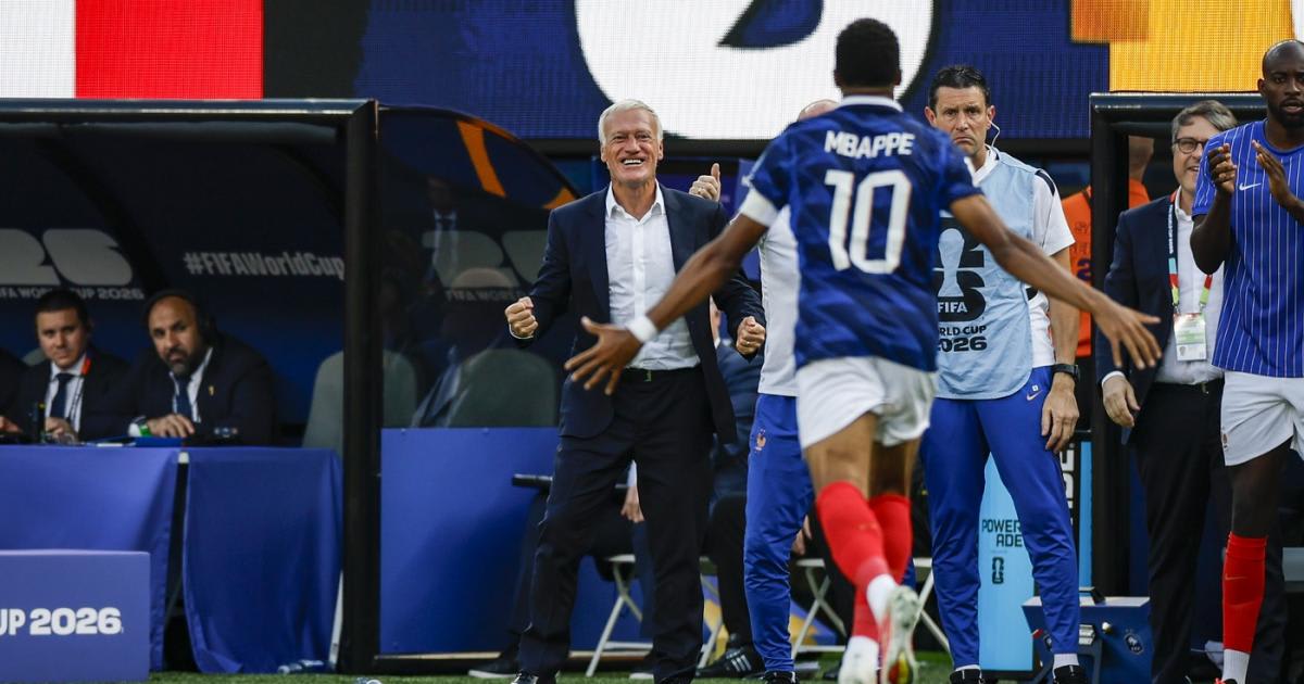 Mbappe laudă