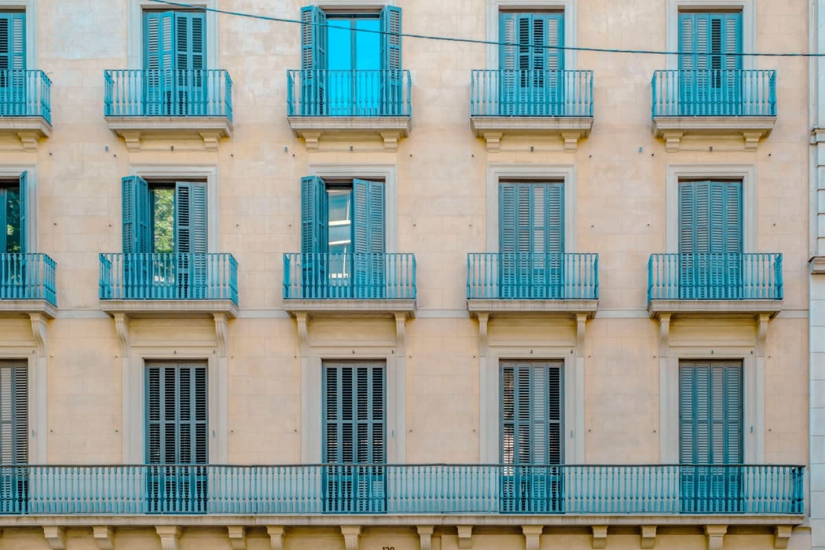 Clădire de locuințe din Barcelona, FOTO: msubirats / Alamy / Profimedia