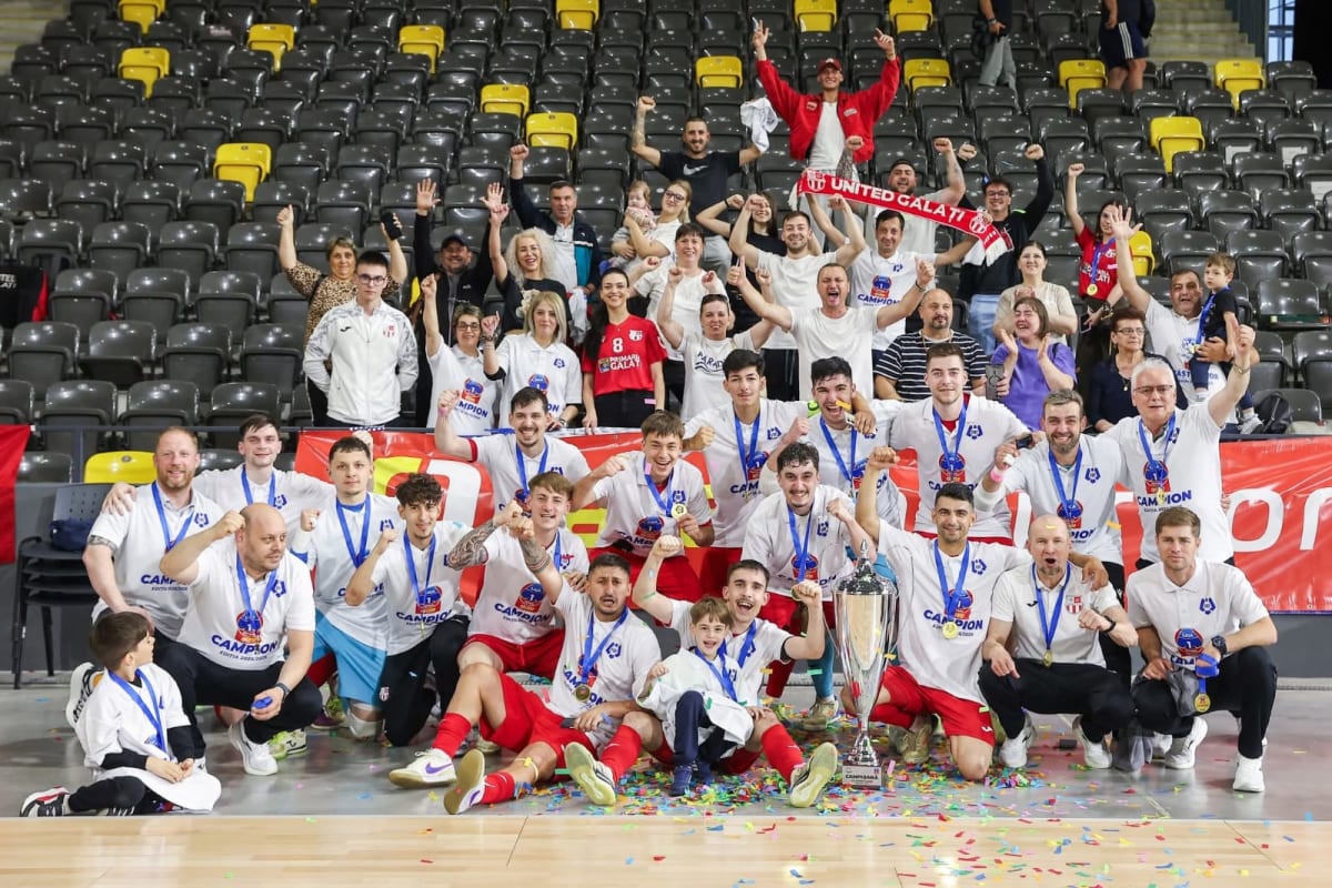 Echipa United Galaţi în timpul unui meci european de futsal