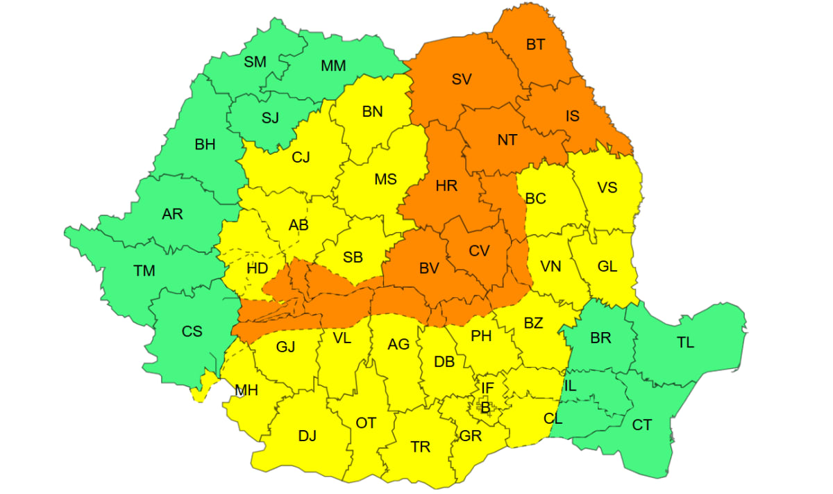 Vânt puternic, ploaie torențială și cer înnorat peste Galați