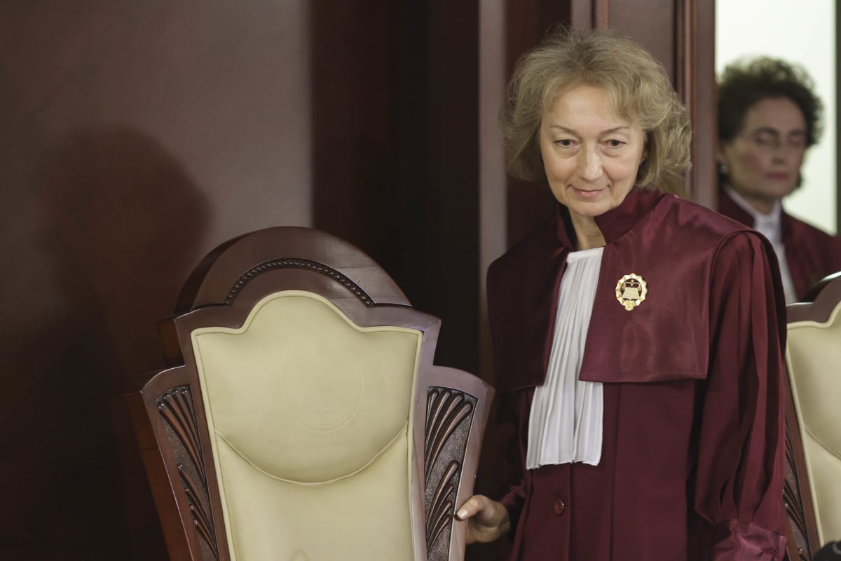 Președinți de curți de apel cer clarificări despre întâlnirea cu Tănăsescu Președinți de curți de apel cer clarificări despre întâlnirea cu Tănăsescu