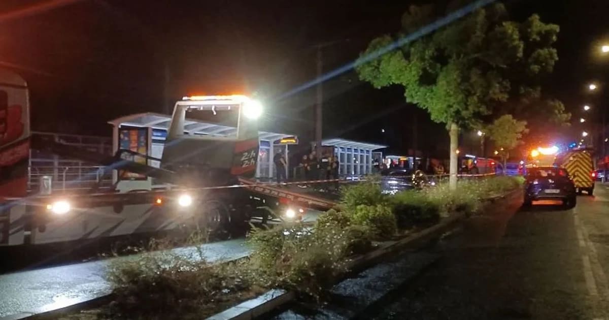 Mașină accidentată lovind pietoni în Caen, Franța