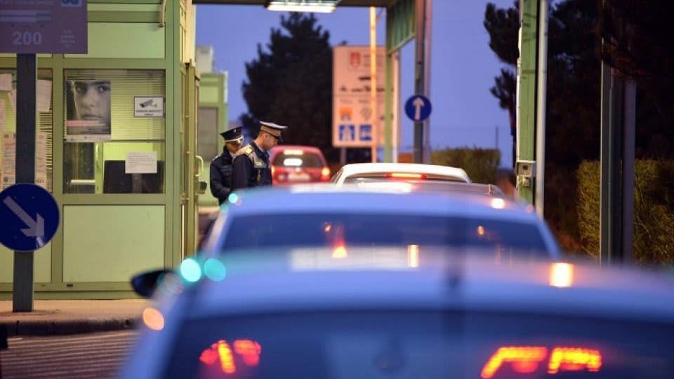 Poliția de Frontieră suplimentează personalul în punctele de trecere cu Republica Moldova