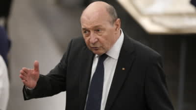 Traian Băsescu în timpul declarațiilor
