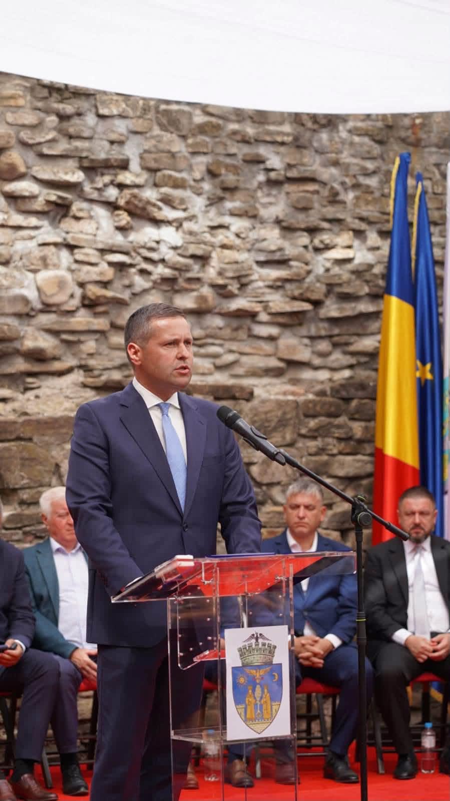 Corneliu Ștefan la ședința festivă a Consiliului Local Târgoviște