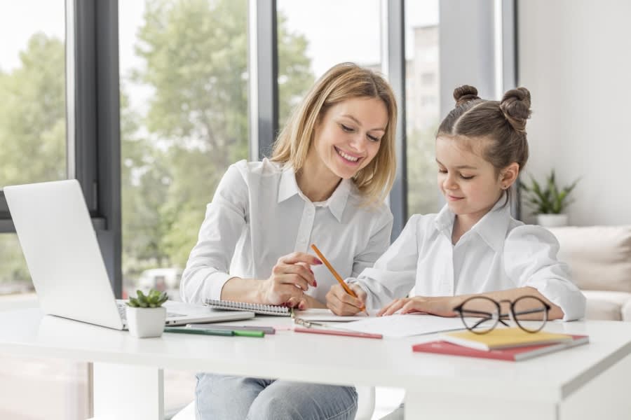 Elevi în clasă, testare PISA, educație în România