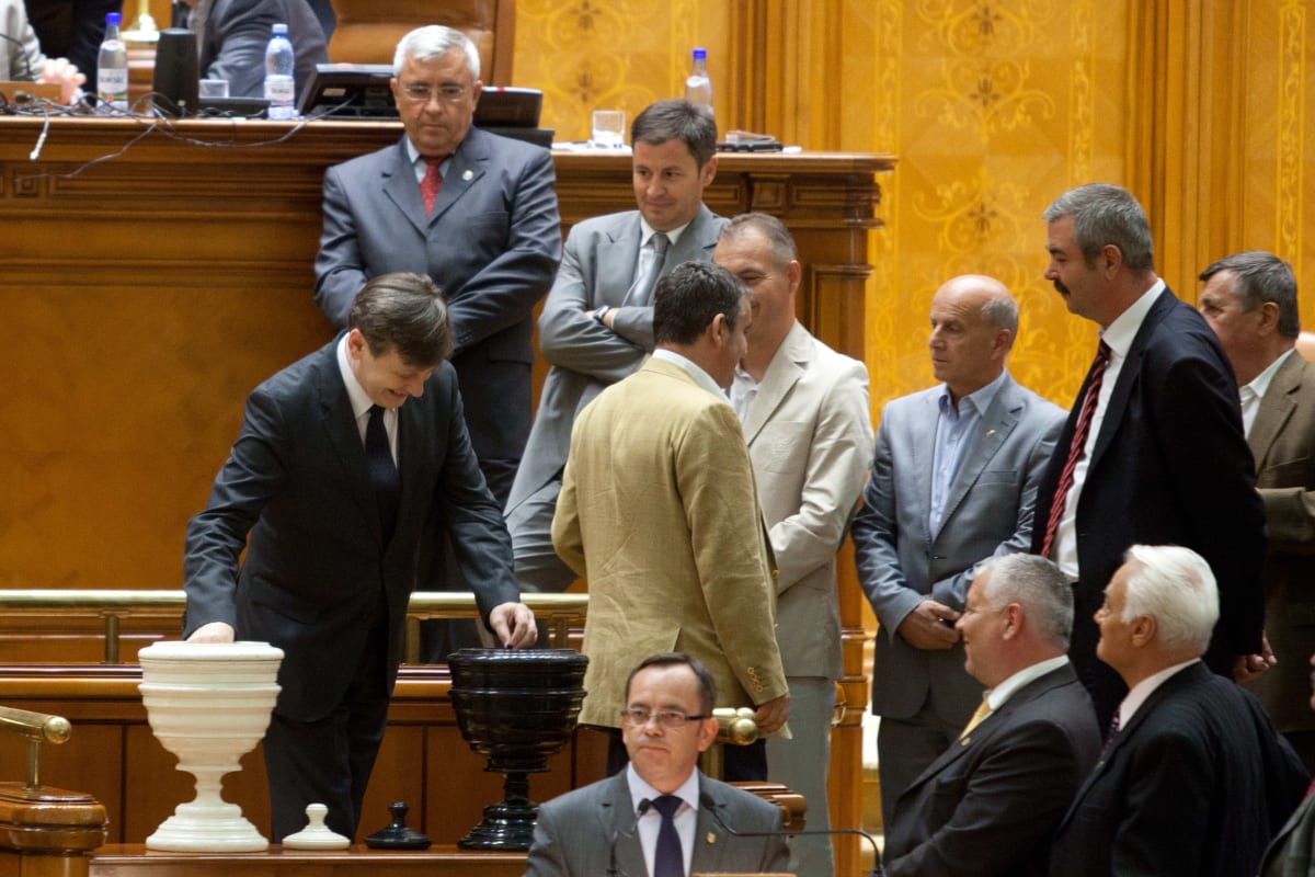 Traian Băsescu critică PNL și PSD: „Cele două mari partide” au rezultate îngrijorătoare