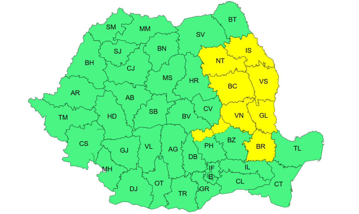 cer noros cu ploi torențiale și vânt puternic cer noros cu ploi torențiale și vânt puternic