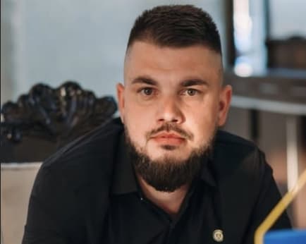 George Vereș, orădeanul care a construit singur una dintre cele mai mari rețele de grupuri Facebook din România