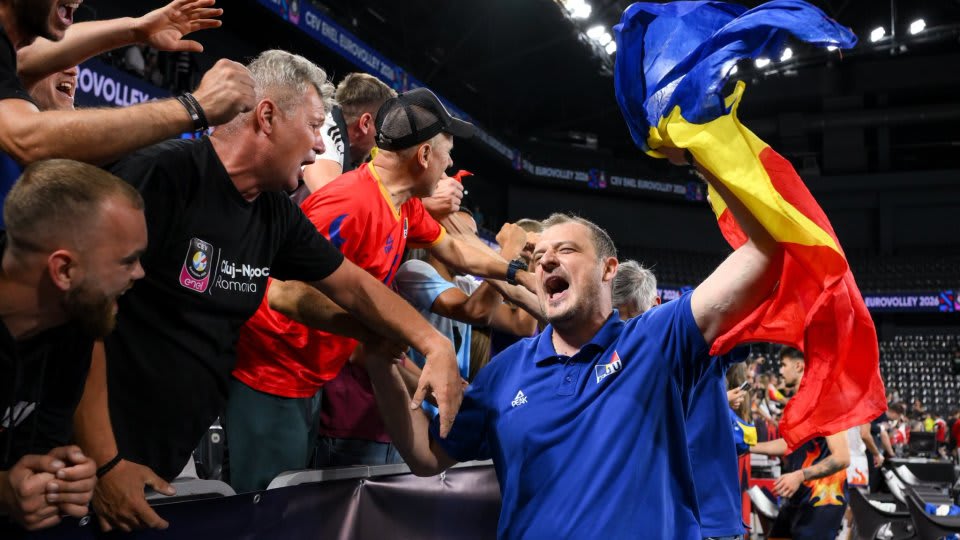 Jucători de volei români în meciul cu Turcia