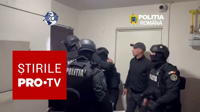 percheziții poliție droguri Arad, suspecti și spațiu de organizare