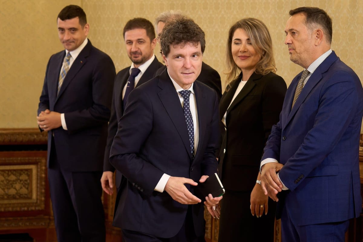 Fost judecător CCR explicând procedura alegerilor anticipate Fost judecător CCR explicând procedura alegerilor anticipate