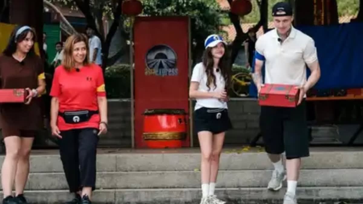 Mirela Retegan și Valerie Lungu în timpul discuției din Asia Express Mirela Retegan și Valerie Lungu în timpul discuției din Asia Express