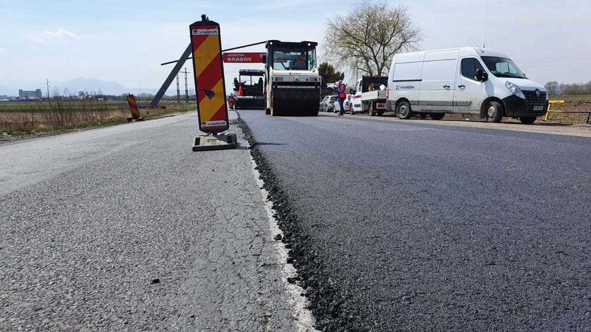 Lucrări de asfaltare pe DN11 în Covasna, trafic dirijat