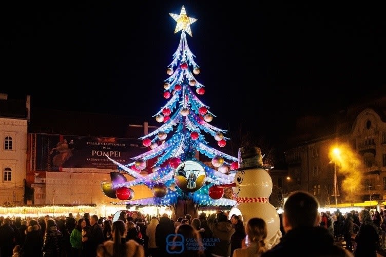 Târg de Crăciun Timișoara, brad și patinoar Târg de Crăciun Timișoara, brad și patinoar