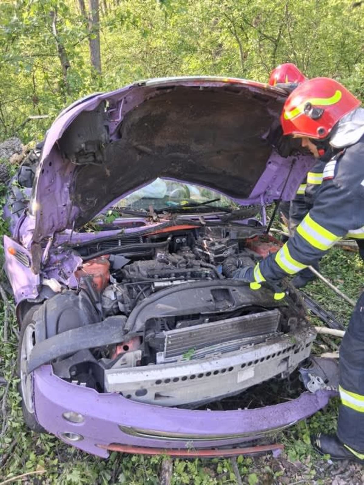 Mașină avariată în accident rutier la Prundu, Giurgiu Mașină avariată în accident rutier la Prundu, Giurgiu