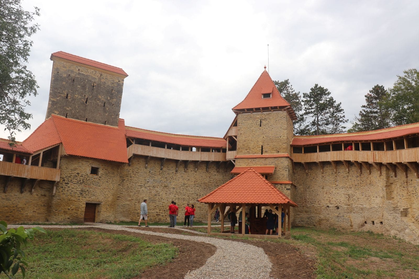 Cetatea Țărănească din Saschiz, fortificație medievală în Mureș