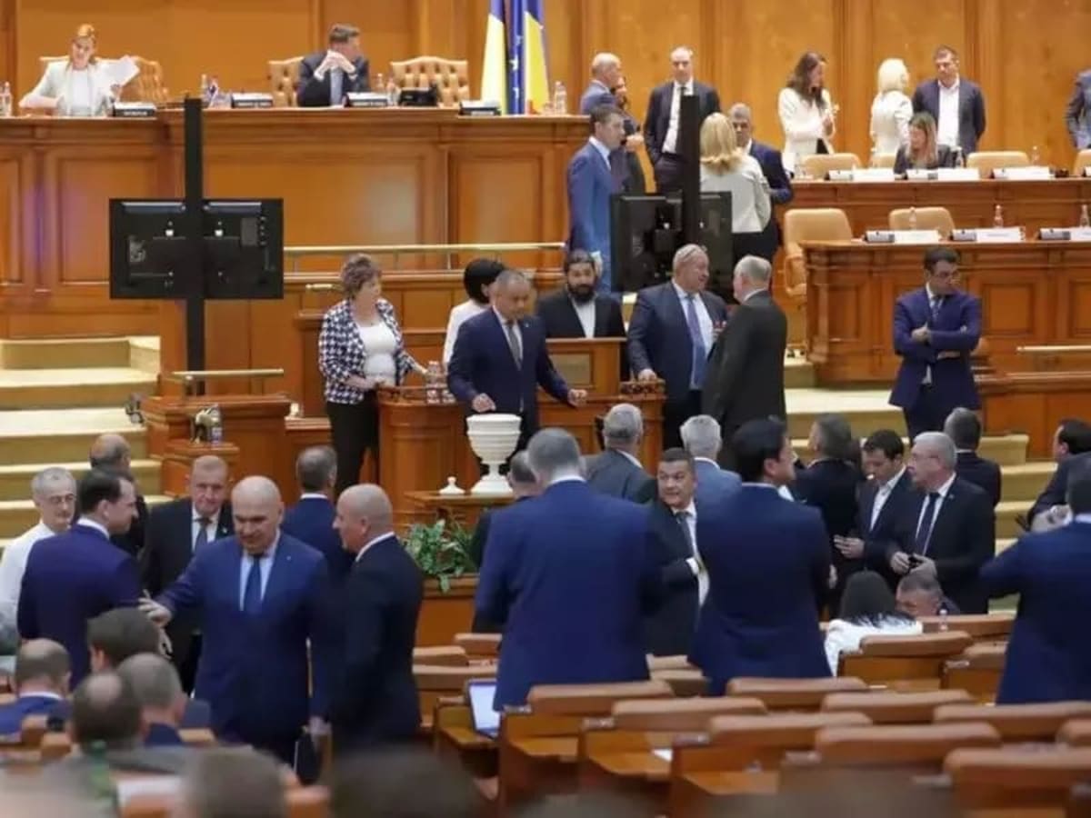 Politicieni buzoieni în discuție politică
