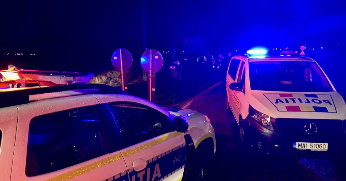 Polițiști și echipe de căutare în acțiune în Costești, Argeș