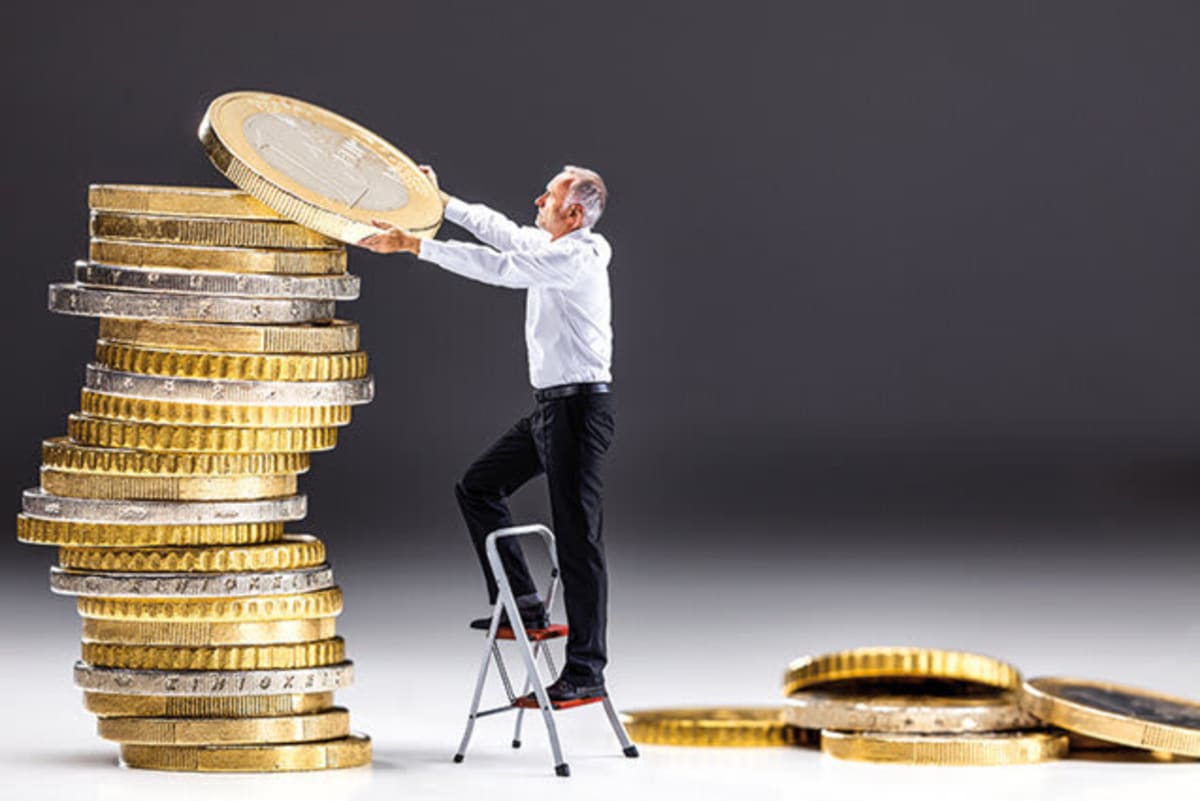 Grafice financiare și monede valutare românești și euro