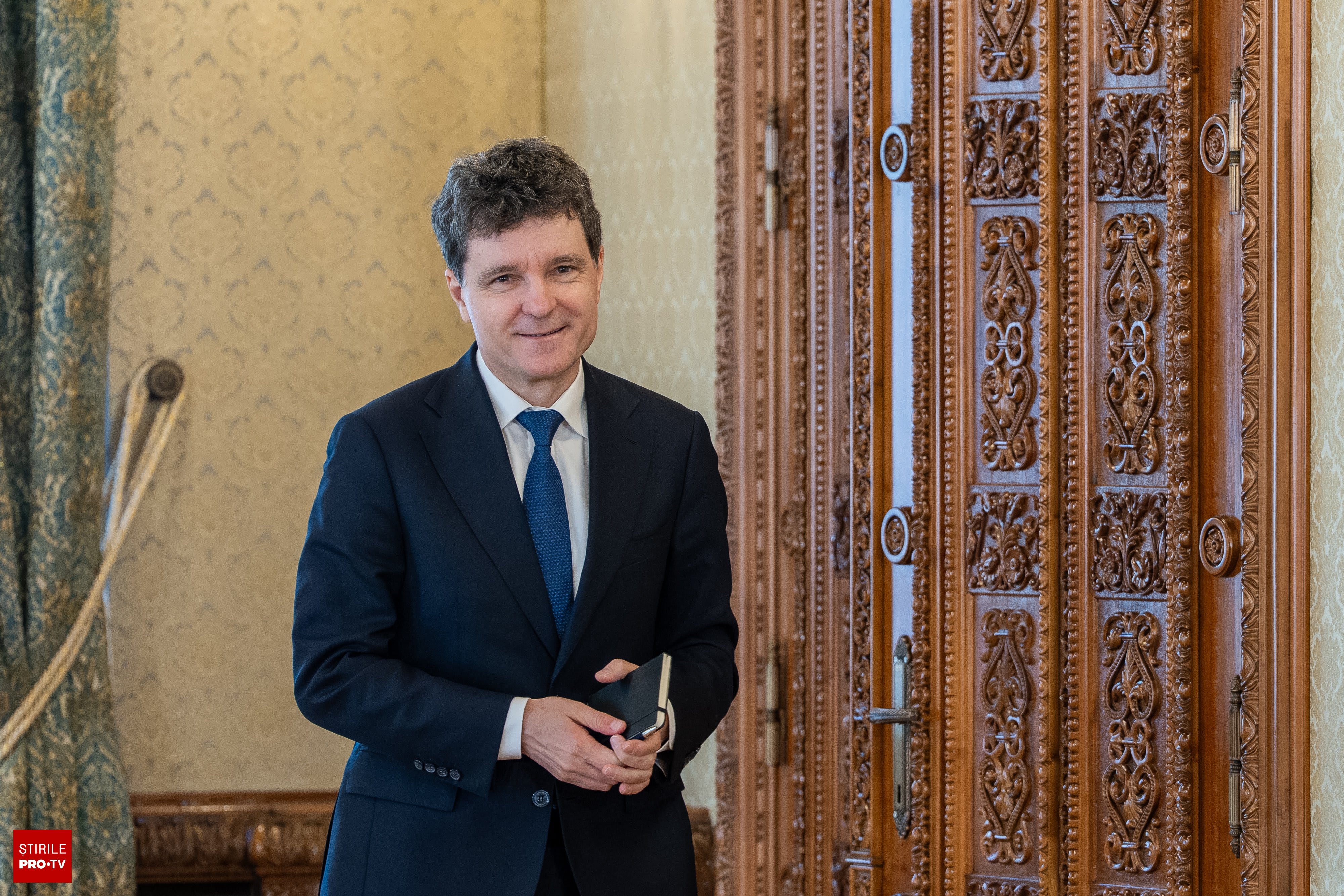 Nicușor Dan în timpul consultărilor politice la Cotroceni