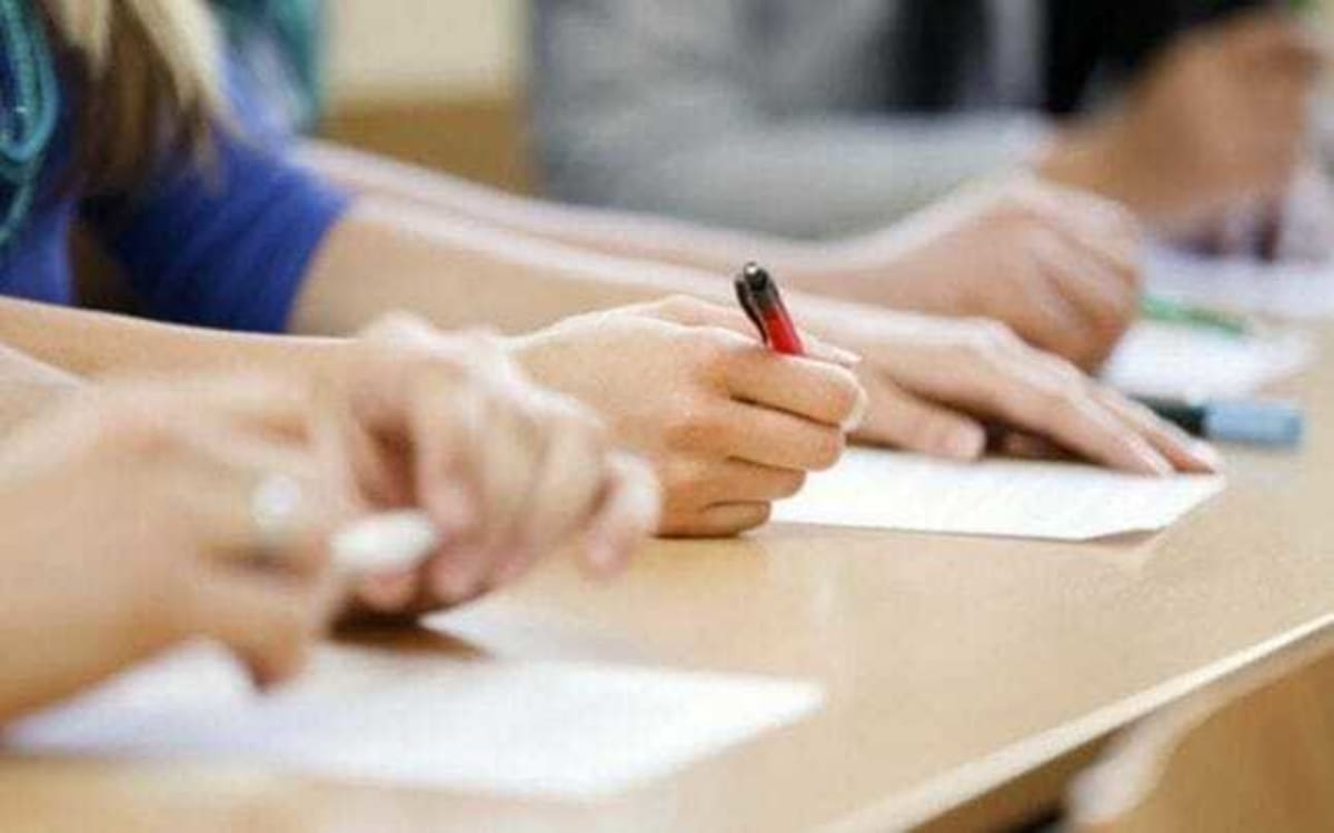 Elevi și profesori premiați în Craiova Elevi și profesori premiați în Craiova
