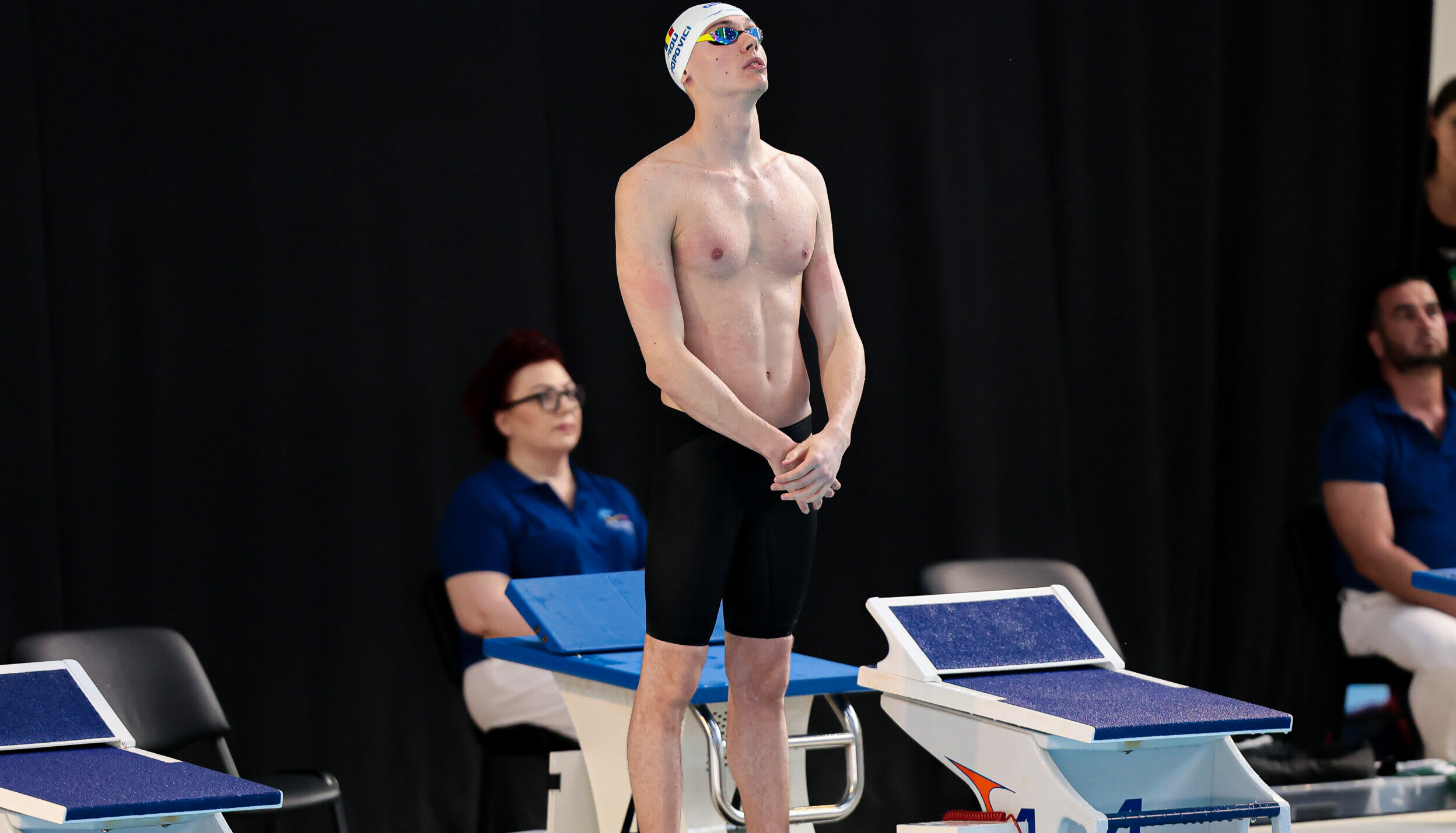 David Popovici în timpul finalei de înot la Trofeul Settecolli