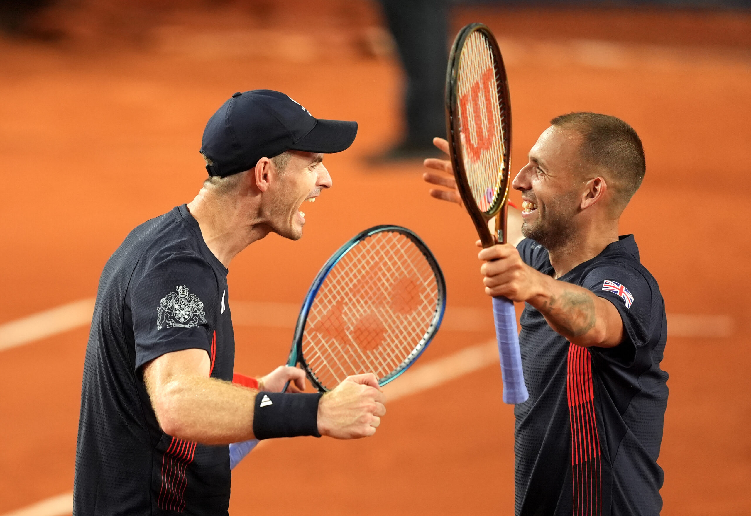 Tenisman britanic Dan Evans în momentul retragerii la Wimbledon 2026