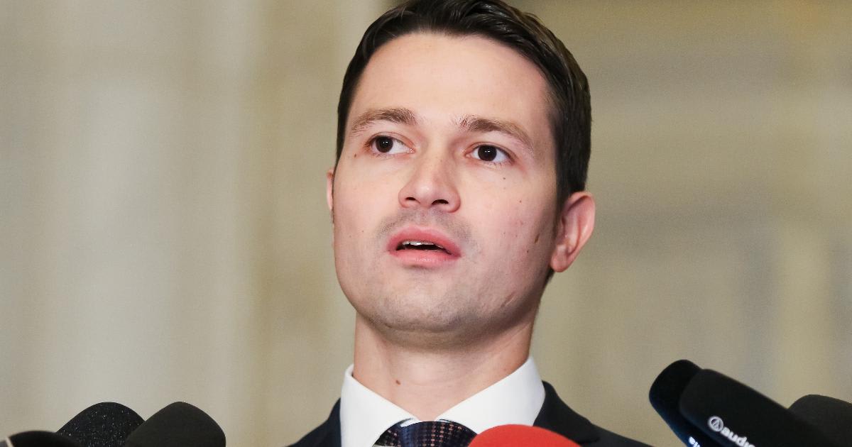 Siegfried Mureșan și Robert Sighiartău în discuție politică Siegfried Mureșan și Robert Sighiartău în discuție politică