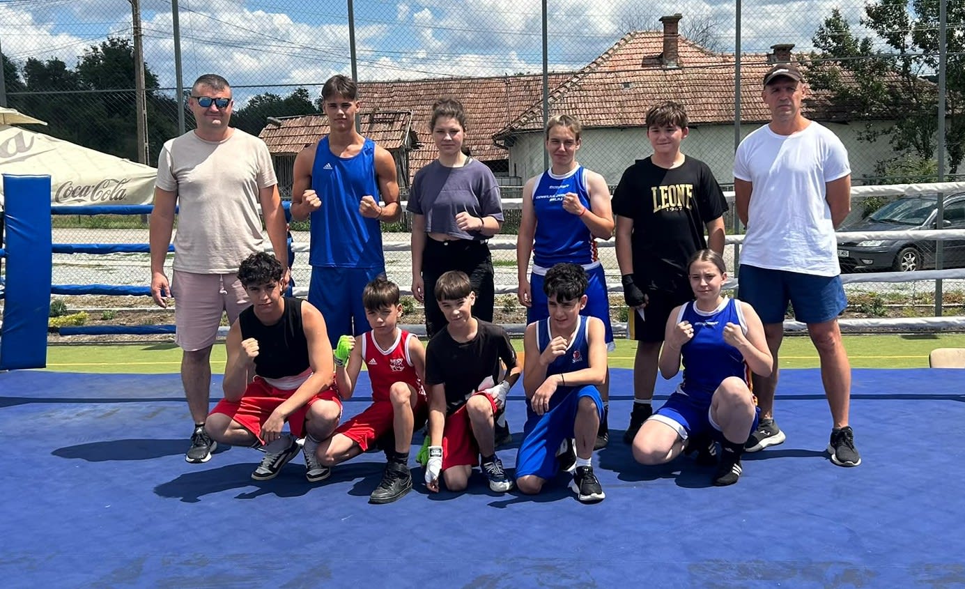 Boxeri sălăjeni în ring la competiție internațională Boxeri sălăjeni în ring la competiție internațională