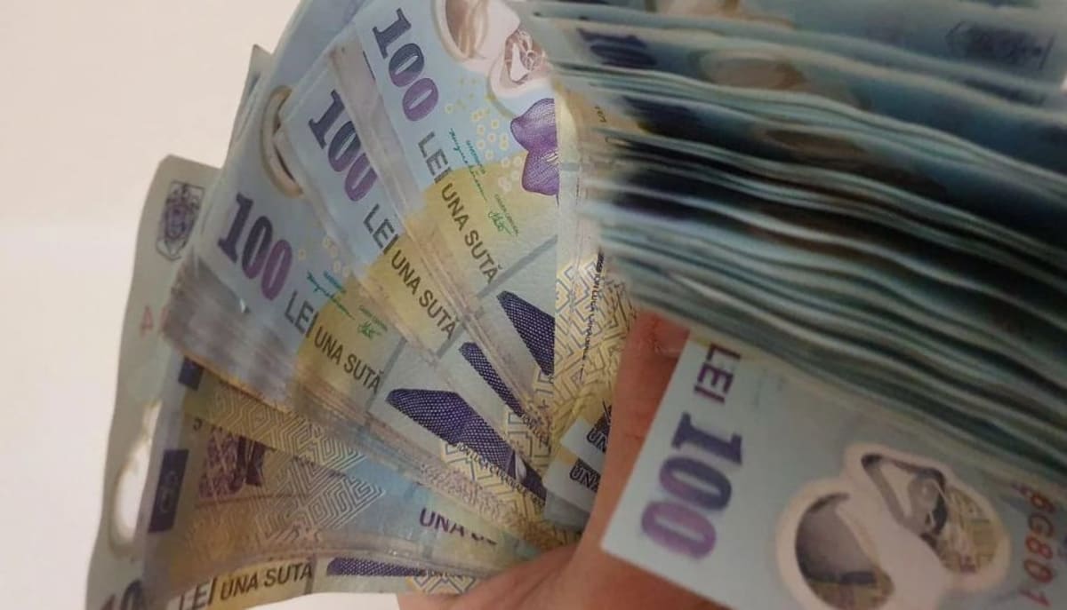 Evoluția salariilor și pensiilor în România Evoluția salariilor și pensiilor în România