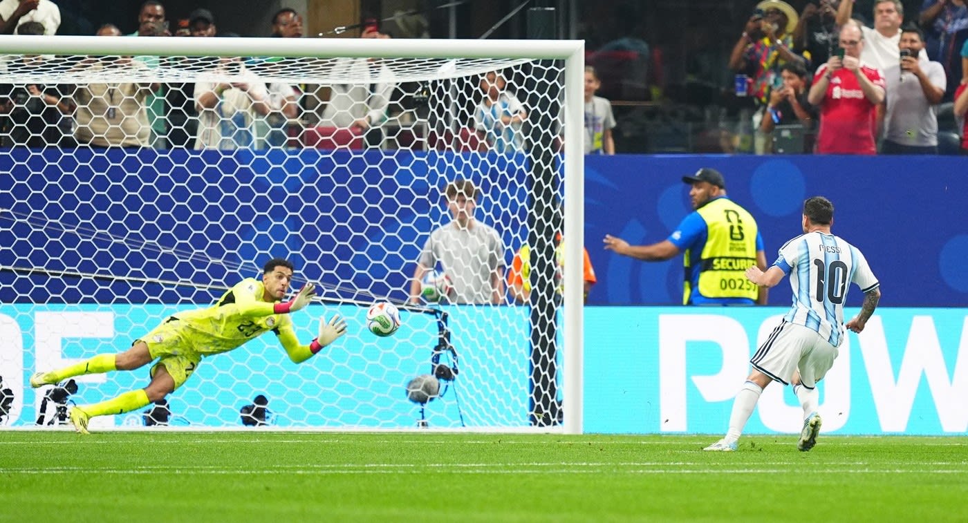 Leo Messi ratând penalty-ul în meciul Argentina – Egipt, influențat de ishowspeed Leo Messi ratând penalty-ul în meciul Argentina – Egipt, influențat de ishowspeed