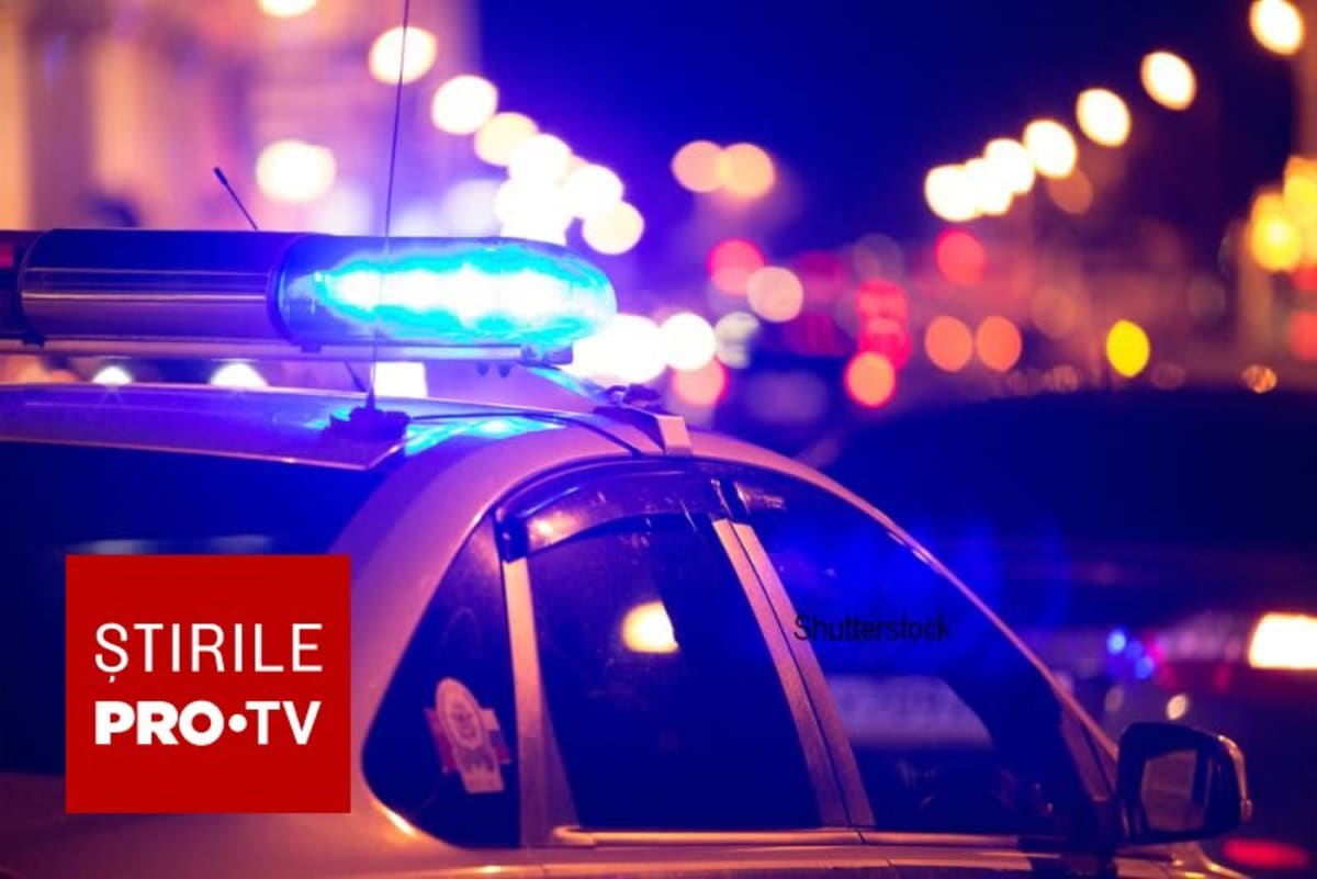Polițiști și echipaje de urgență la locul atacului armat din Toronto