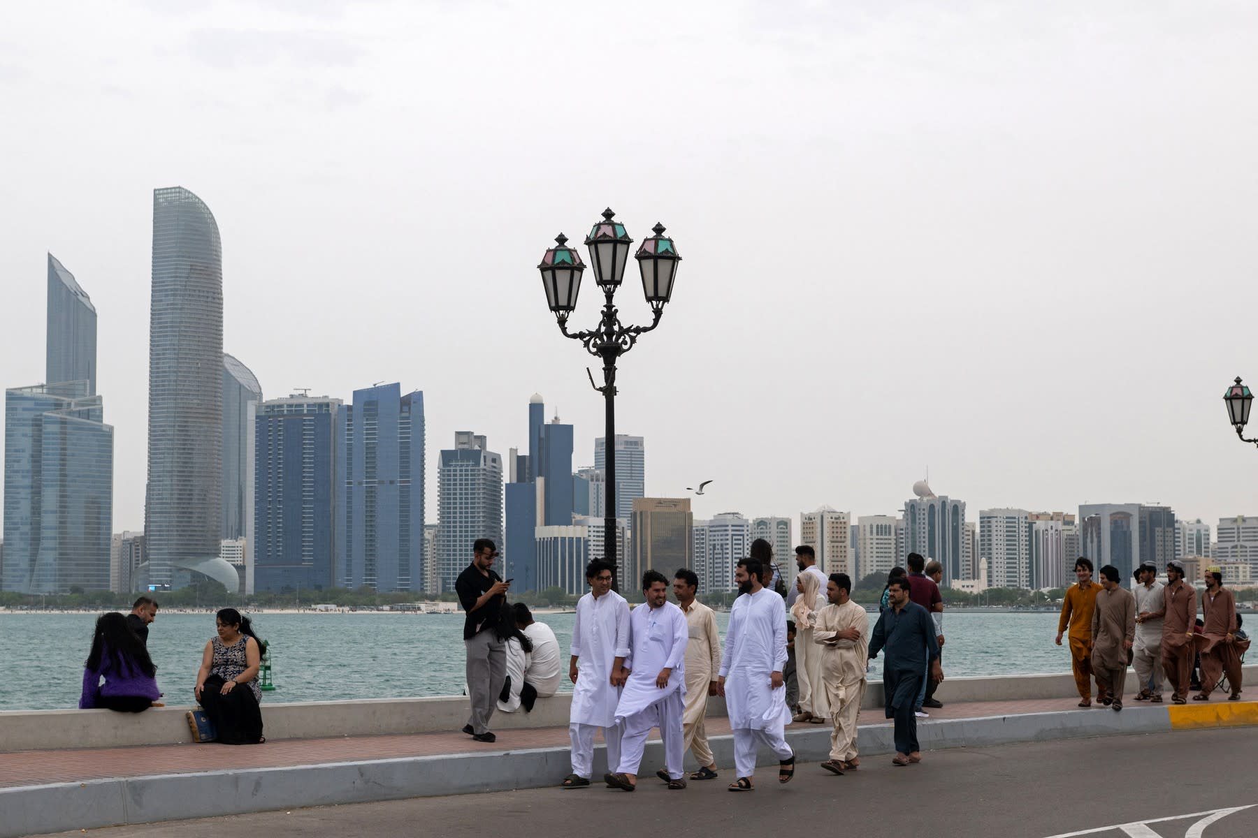 Relații tensionate între Arabia Saudită și Emiratele Arabe Unite, simboluri economice și geopolitice