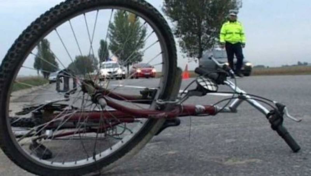Polițiști și echipaj medical la locul accidentului în Târgu Mureș