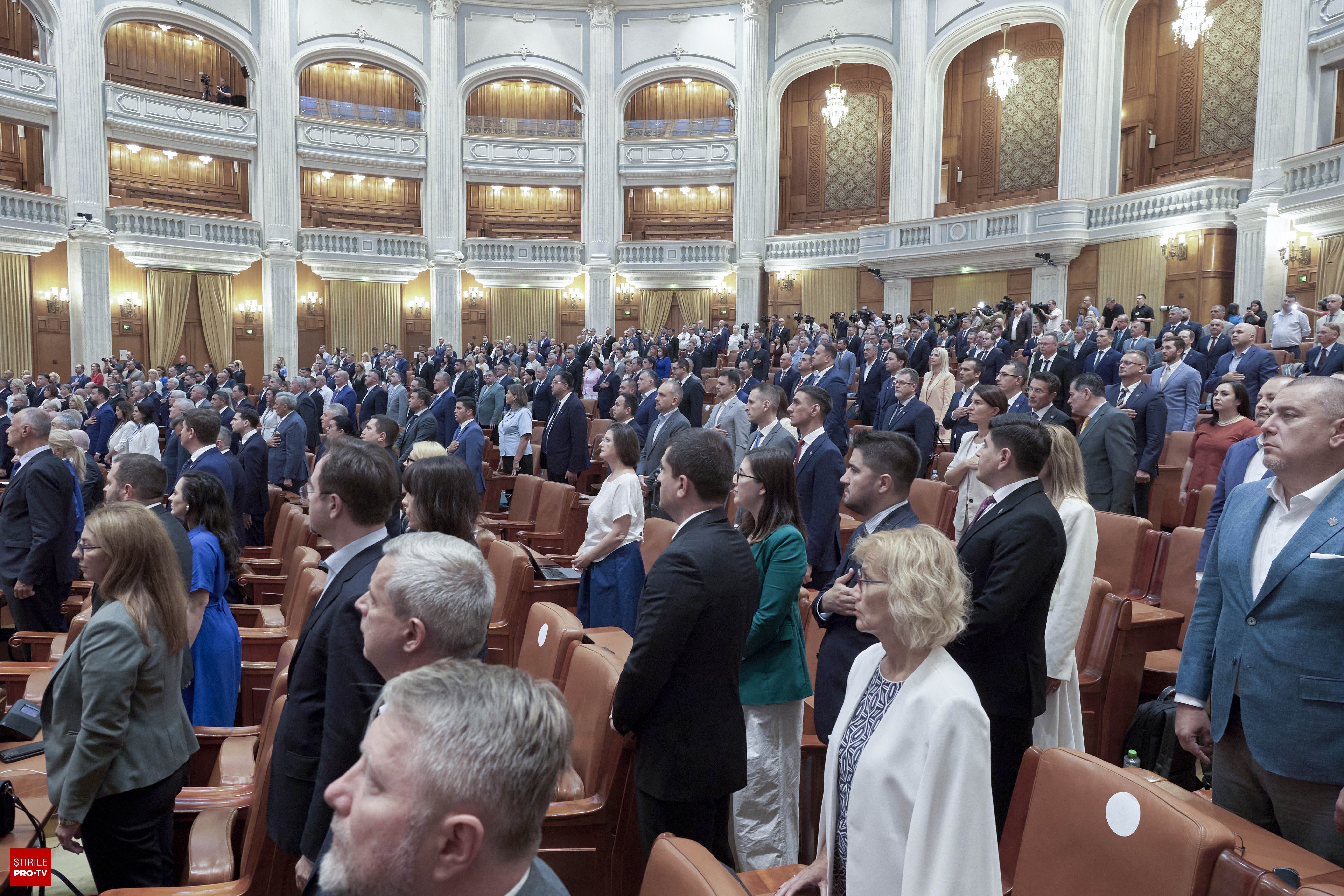 Delegație politică discuții în Parlamentul României Delegație politică discuții în Parlamentul României