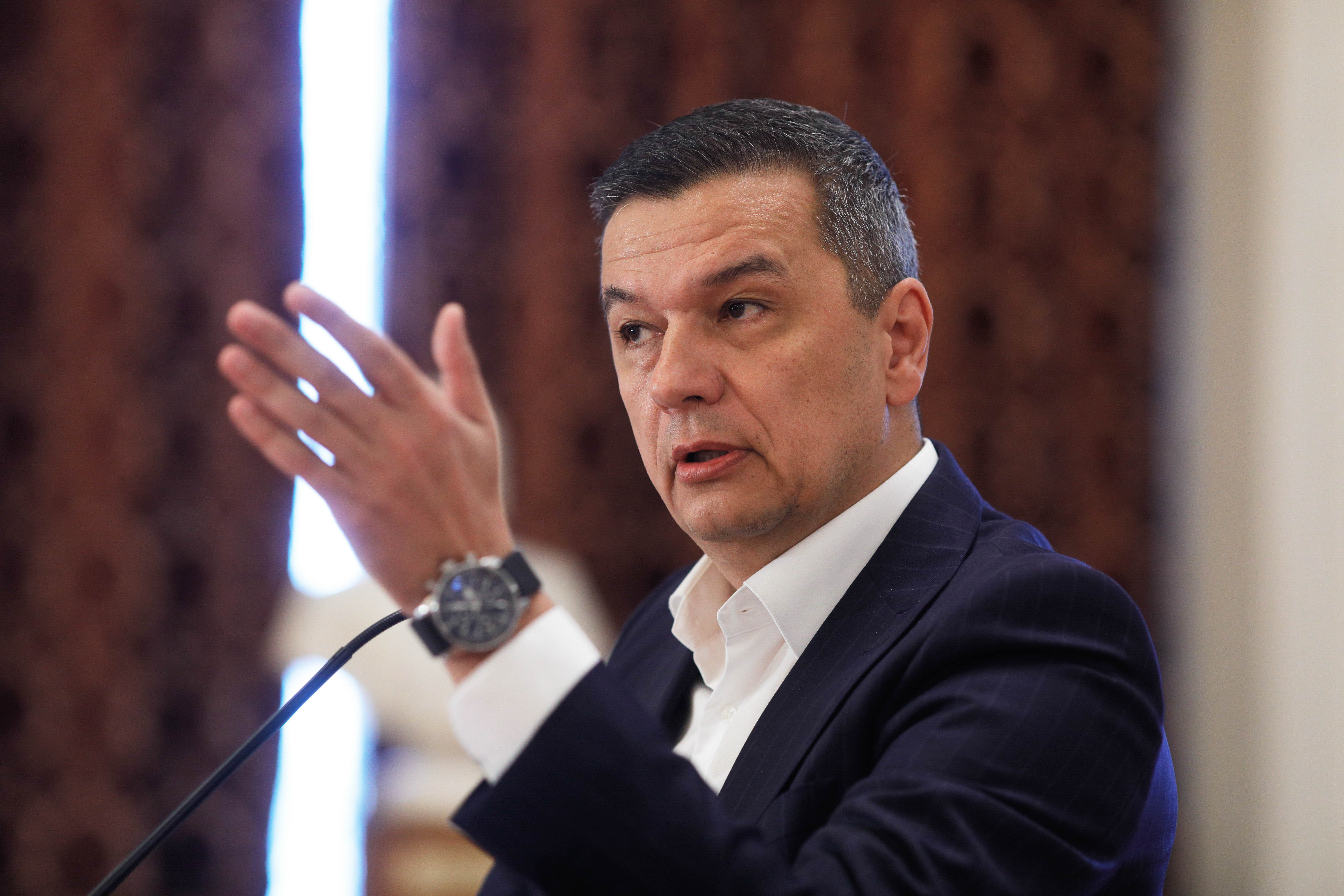 scene politice și discursuri în Parlament